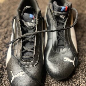 Puma Men's Black and White Athletic Sneakers